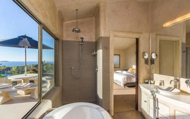 Delamore Lodge