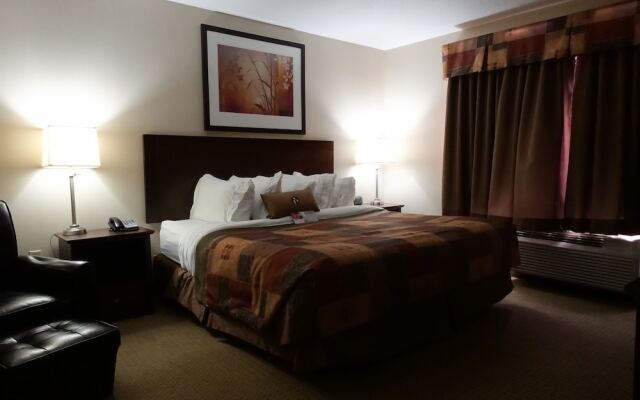 Ramada Weyburn