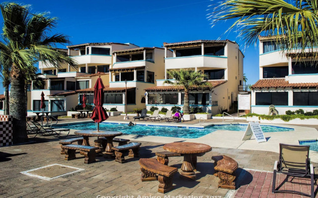 Las Gaviotas Rocky Point by Castaways