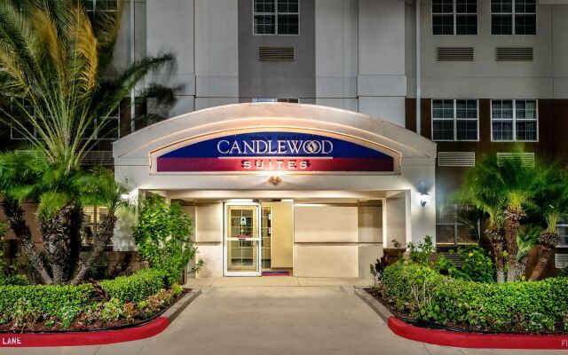 Candlewood Suites Galveston, an IHG Hotel