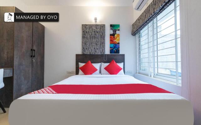 Super OYO Townhouse 1225 Chethana Inn