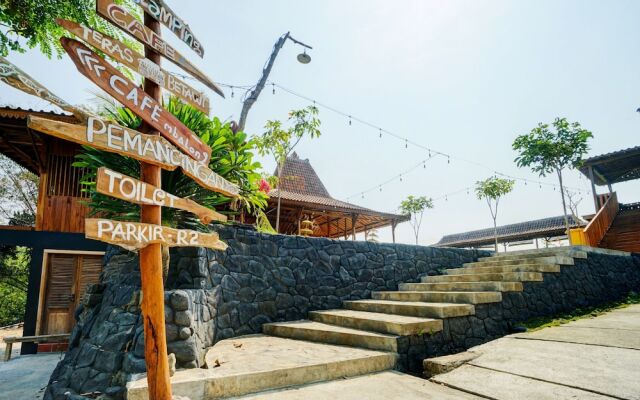 Capital O 93238 Lembah Mbalong Resort