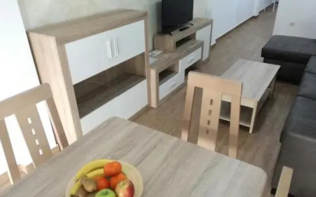 Beach sight 3 bedroom apartment