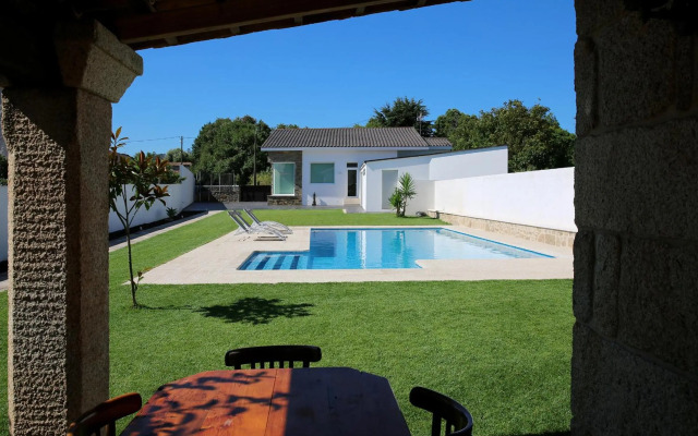 Casa rural con piscina Viña de Millan