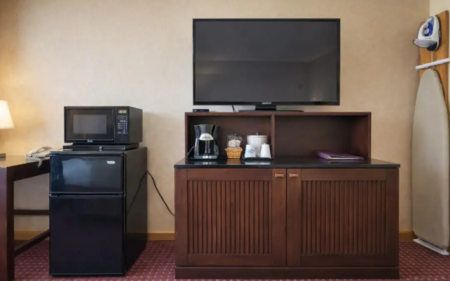 Fireside Inn and Suites