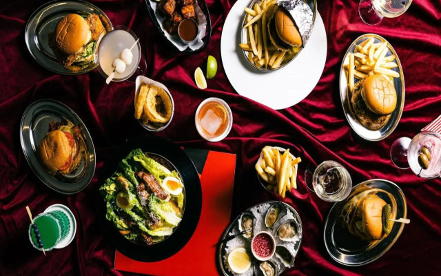 Courtyard By Marriott Melbourne Flagstaff Gardens