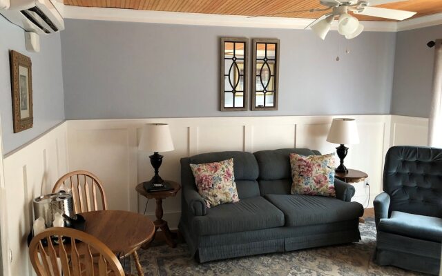 Broad River Inn