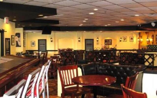 Quality Hotel & Suites Montreal East