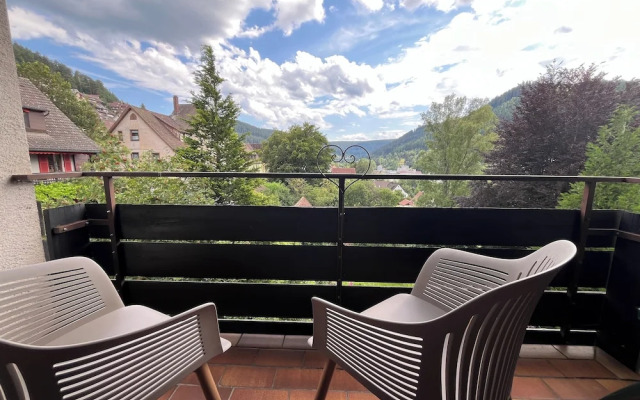 Apart Hotel Goldener Hahn Baiersbronn, Ferienwohnungen | Frühstück, Sauna & Indoorpool