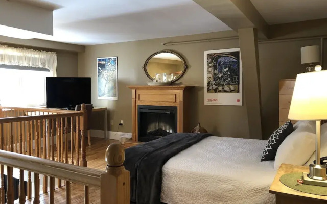 Leaside Manor by The Leaside Group