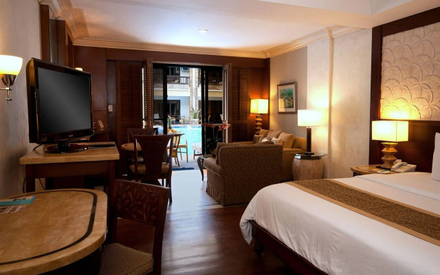 Emerald Island Hotel