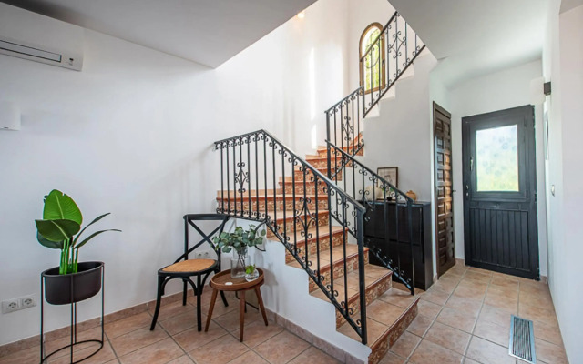 Algarrobo In Nerja With 2 Bedrooms And 2 Bathrooms