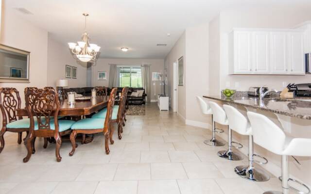 Dream Family Home at the Solterra ST5160
