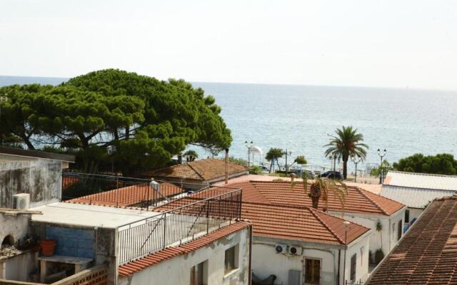 Emerella Luxury Suites-Siderno Lungomare