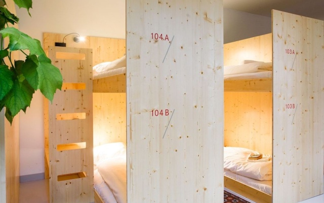 The Green Elephant Hostel & Spa