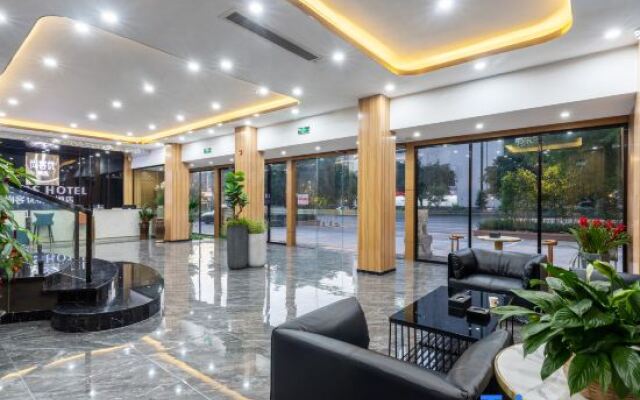 Shangkeyou Hotel (Qingyuan Fogang County National Road 106)