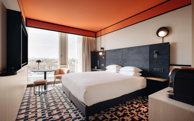 DoubleTree by Hilton Amsterdam Centraal Station