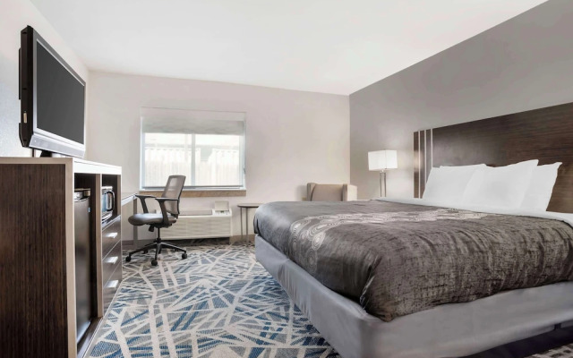 La Quinta Inn & Suites Montgomery Carmichael Road