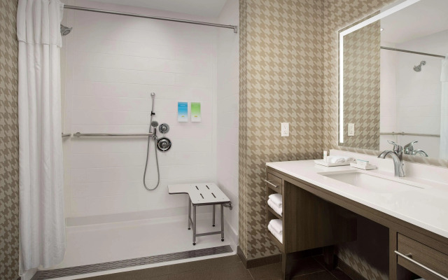 Home2 Suites by Hilton Clovis Fresno Airport