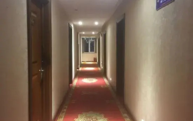 Home Inn - Baishan No.16 Middle School Huayi Selected Hotel