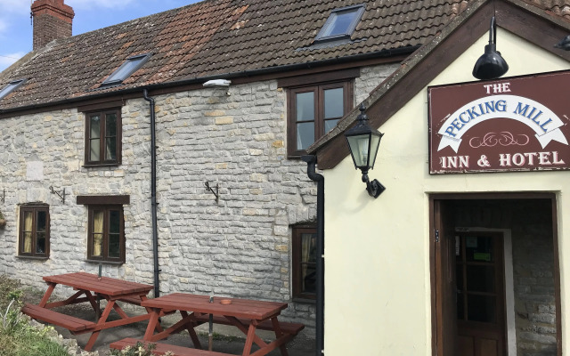The Pecking Mill Inn