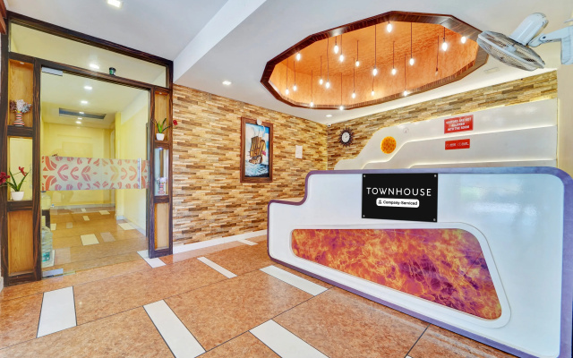 Super Townhouse Ernakulam North