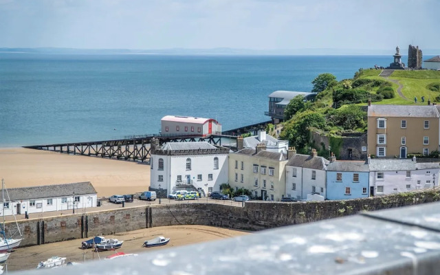 Rooftops - 1 Bedroom Apartment - Tenby