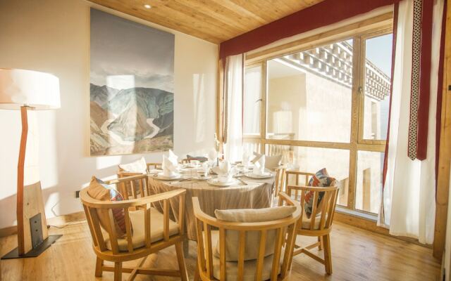 LUX Tea Horse Road Deqin Benzilan