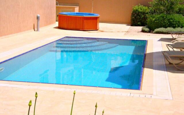 Villa Kartelia Sandy Beach Villas