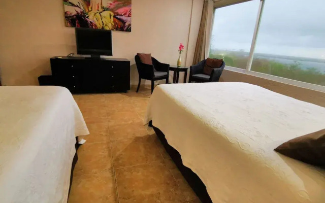 Cozy Studio In Beachfront Condominium