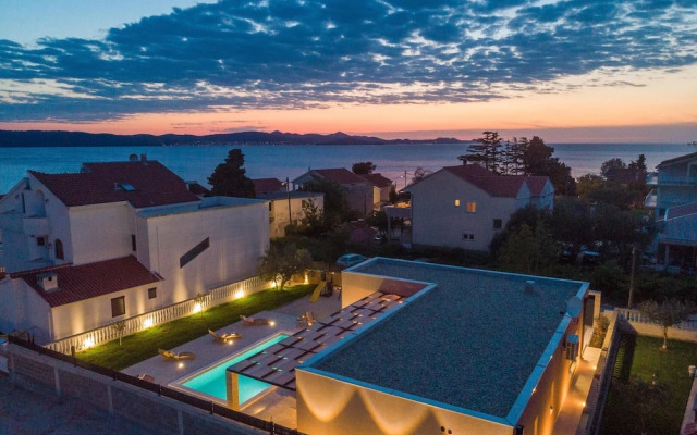 Villa Skyfall