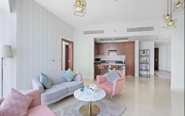 Elegant high-rise 1-Bdrm apartment w/ smart access