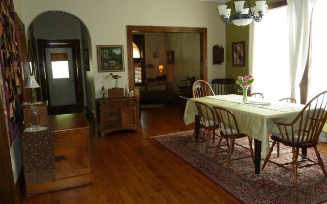Hathaways Cottage