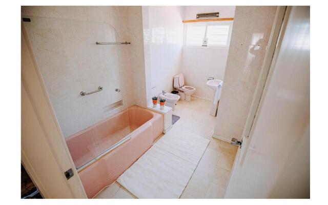 Regina Surf House - Villas with Private Pool