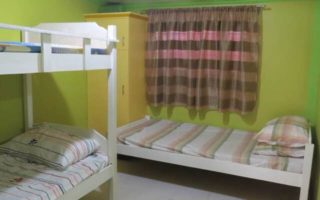 Asistin Transient House - Hostel