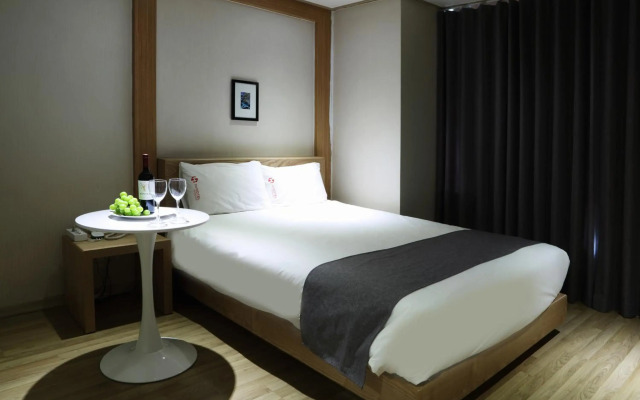 The Hotel Yeong Jong