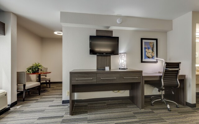 The Alexis Inn & Suites - Nashville Airport