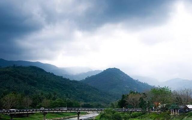 Kiriwong Charming Resort