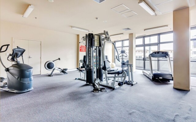 QV CBD 2 Bedroom with Wifi Parking - 972