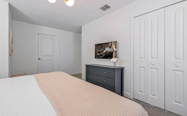 Private Pool Themed Bedrooms at Best Location