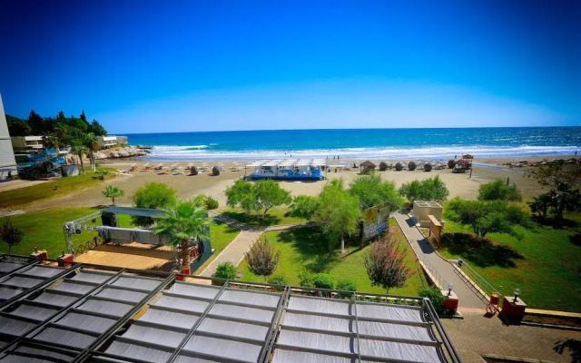 Liparis Resort Hotel & Spa