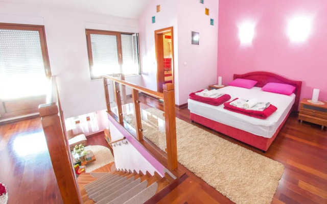 Villa Oggi