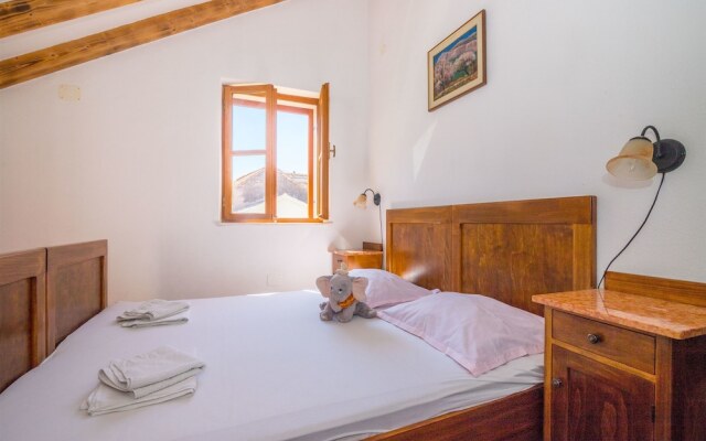House Sanda