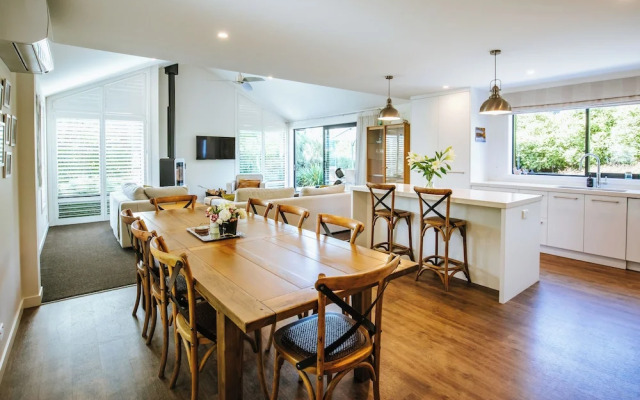 Number 3 - Family Friendly - Sleeps 8
