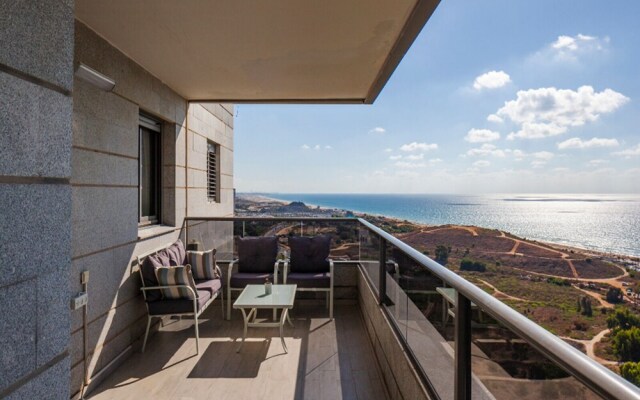 Luxury Mini Penthouse Sea View Best Loc