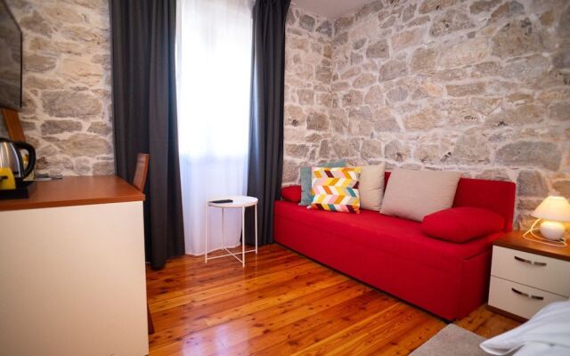 Stone House Marino