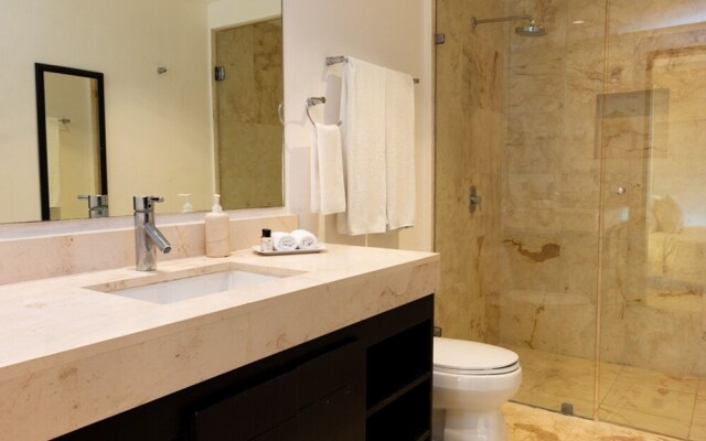 Elements Penthouse 6 3 Bedroom Condo by RedAwning