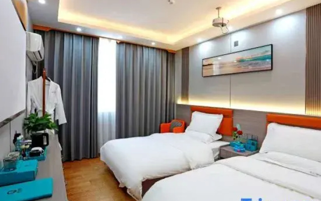 Yunshang Jinhua Hotel (Ganzi Danba County)