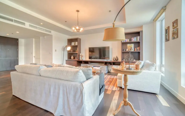 Sleek and Convenient 1BR Apt in Difc