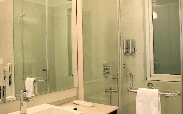 Inde Vista Woods Signature Tower